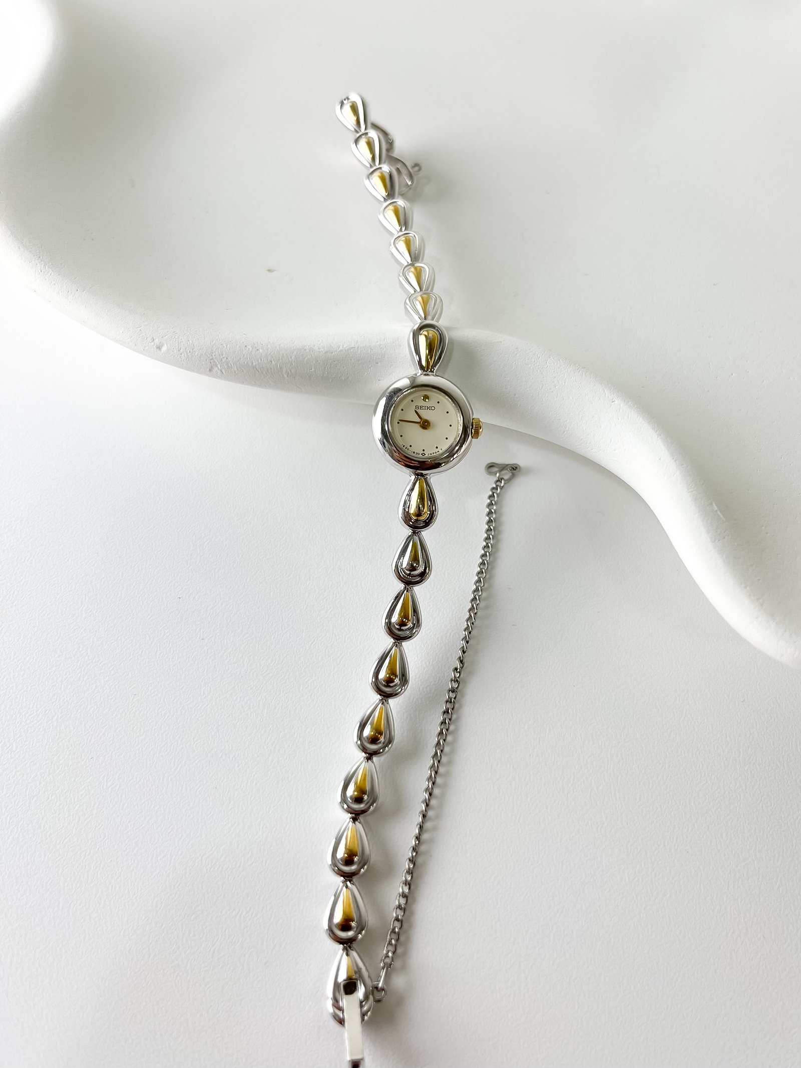 Seiko 'The Honey-Woven Coil'