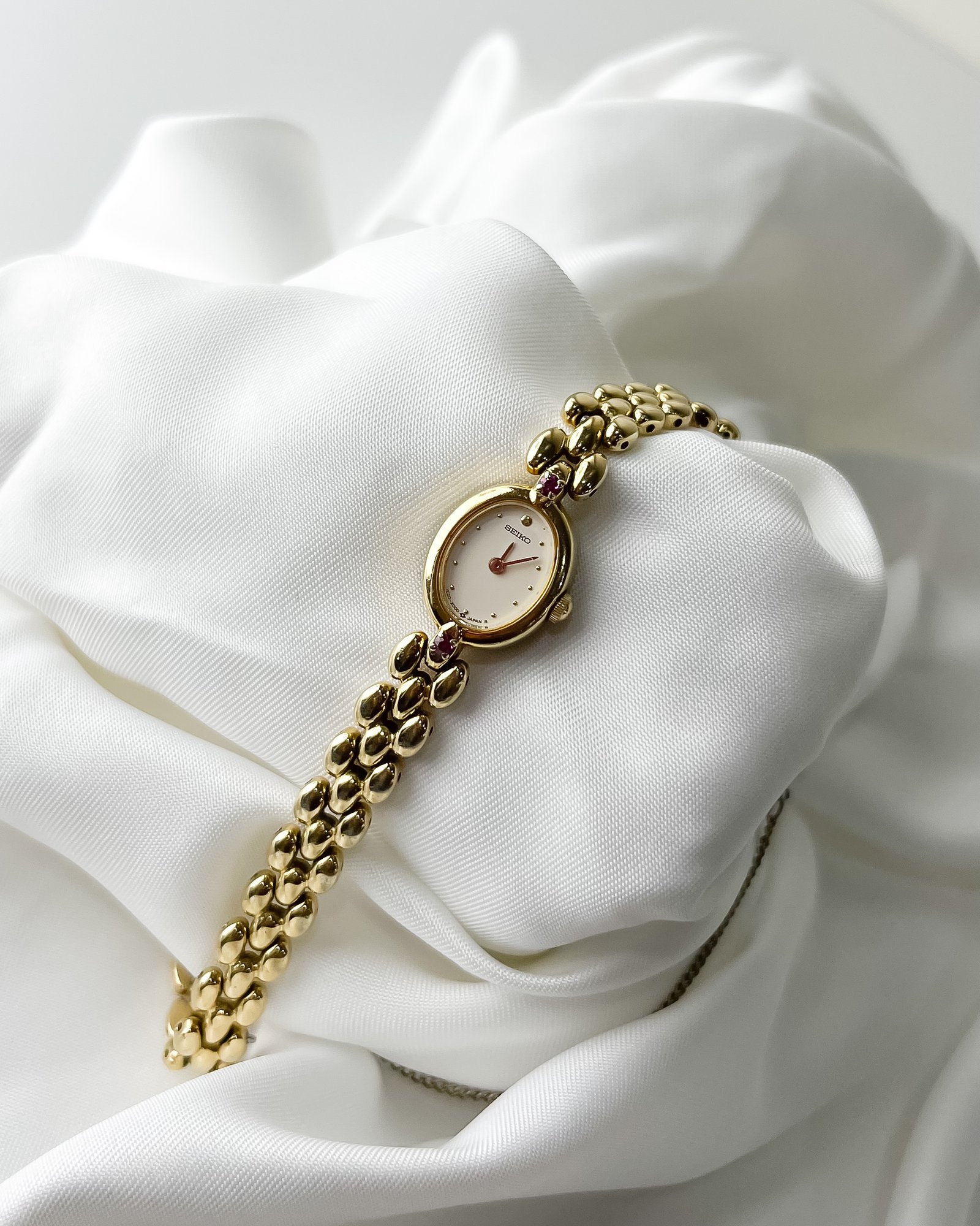 SEIKO 'The Ruby Socialite'